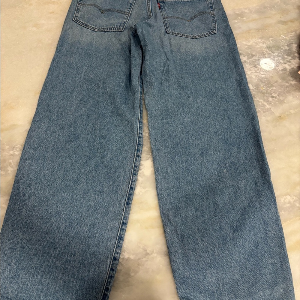 Levi’s Premium Baggy Dad Jeans – Size 26 – Light Wash, Distressed - Picture 4 of 4